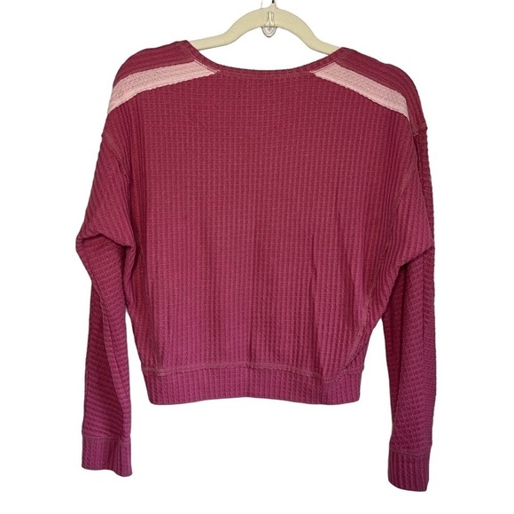 Abercrombie & Fitch Waffle Knit V-Neck Long Sleeve Pink Top Size XS - Picture 2 of 8